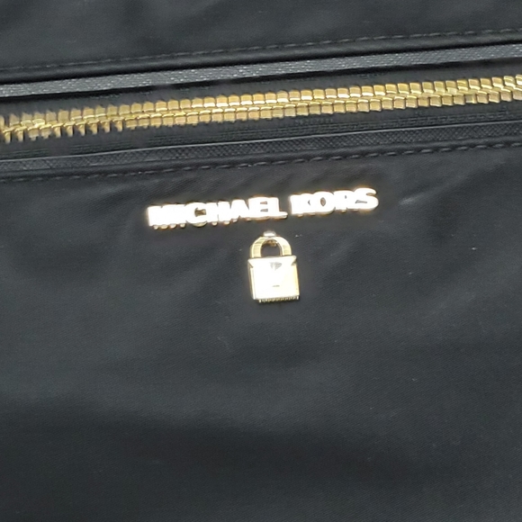Authentic Michael Kors Black Nylon Kelsey Crossbody Sling Bag - Picture 4 of 14